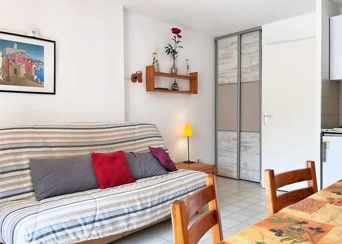 Ce030-e109 T2 6 Couchages Cavaliere Le Lavandou